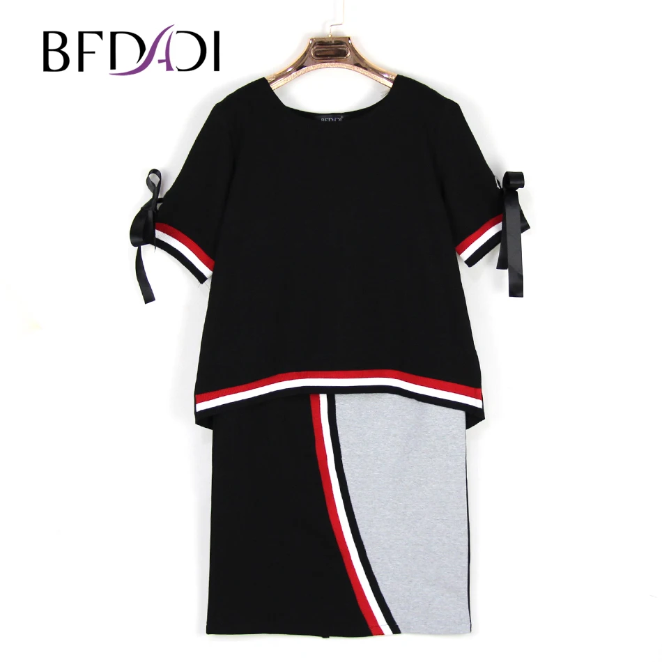 BFDADI 2018 Autumn Women Half-sleeved Top with Ribbon and Splice Skirt 2pcs Set Striped O-neck Casual Women Sets 3color 1886
BFDADI 2018 Autumn Women Half-sleeved Top with Ribbon and Splice Skirt 2pcs Set Striped O-neck Casual Women Sets 3color 1886