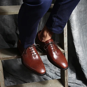 2017 new coming british carved bullock shoes for men black/brown vintage formal dress shoes hot selling men's wedding shoes EU44
2017 new coming british carved bullock shoes for men black/brown vintage formal dress shoes hot selling men's wedding shoes EU44