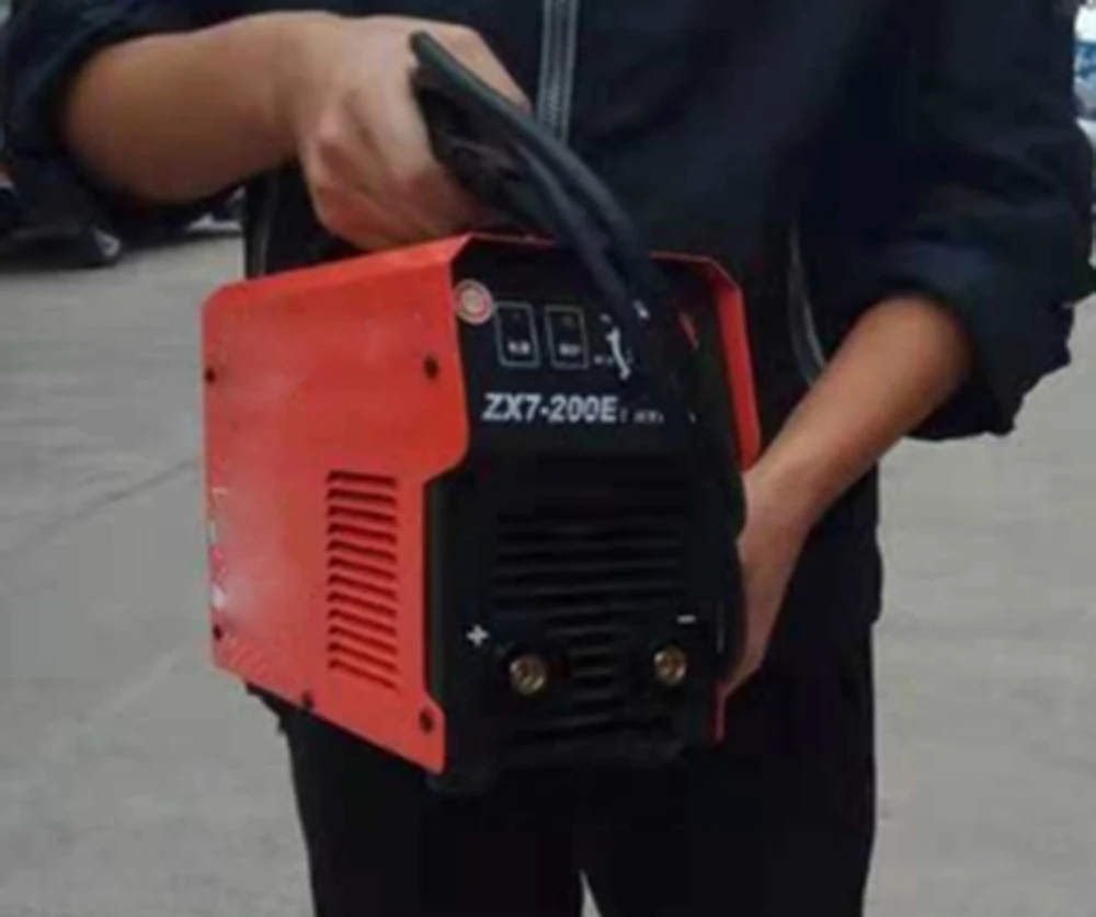 Welding inverter DC Manual Arc soldador Welding Machine Pocket Welders for Household Industry
Welding inverter DC Manual Arc soldador Welding Machine Pocket Welders for Household Industry