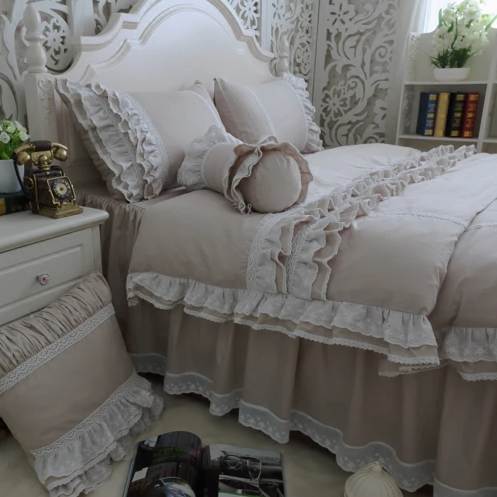 Korean version the wedding bed set pure cotton lace embroidery lace twill embroidery bed spread
Korean version the wedding bed set pure cotton lace embroidery lace twill embroidery bed spread