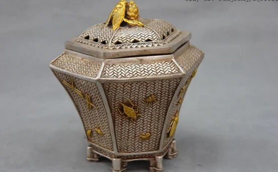 Collectible bronze lion statue S0207 Chinese Folk White Copper Silver Insect Cicada Dragonfly Censer incense burner (B0413)
Collectible bronze lion statue S0207 Chinese Folk White Copper Silver Insect Cicada Dragonfly Censer incense burner (B0413)
