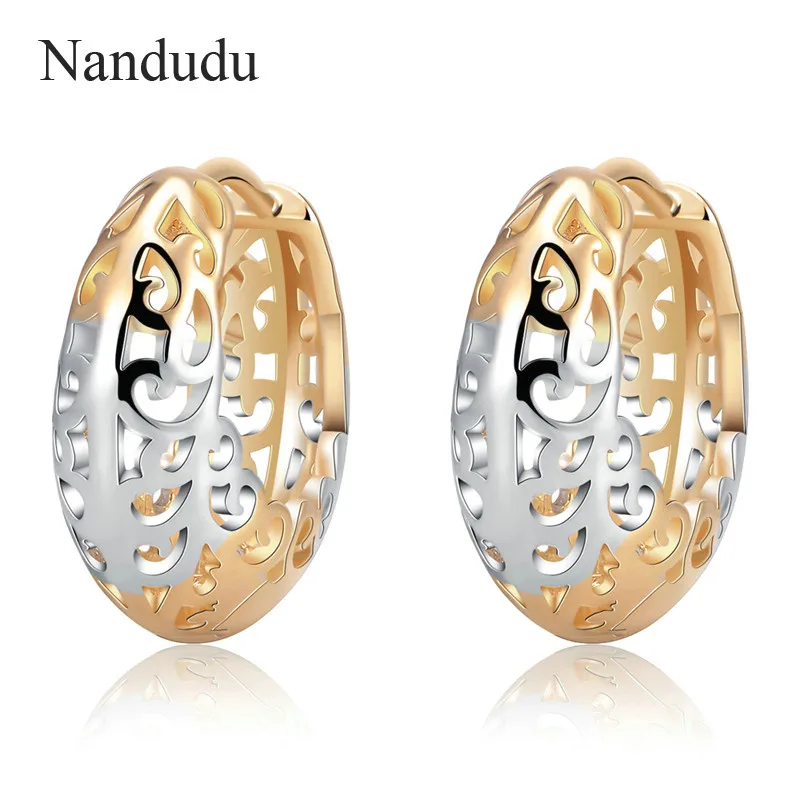 Nandudu ON SALE Hollow Flower Huggie Earring Fashion Girl Women Mini Hoop Earrings Party Birthday Gift Bijouterie CE222
Nandudu ON SALE Hollow Flower Huggie Earring Fashion Girl Women Mini Hoop Earrings Party Birthday Gift Bijouterie CE222