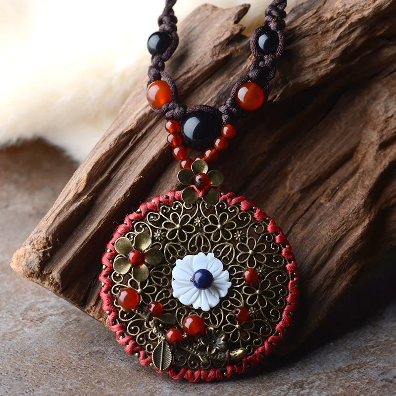 Ethnic necklace Jewelry handmade shell flowers necklace,copper accessories vintage stone necklace,new hollow out necklace
Ethnic necklace Jewelry handmade shell flowers necklace,copper accessories vintage stone necklace,new hollow out necklace