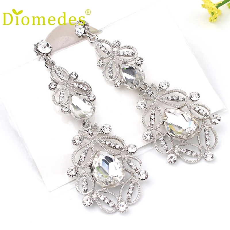 Stylish Jewelry Women 1 Pair Fashion Women Elegant Crystal Rhinestone Ear Stud Earring Jewelry Hot Gift #0220
Stylish Jewelry Women 1 Pair Fashion Women Elegant Crystal Rhinestone Ear Stud Earring Jewelry Hot Gift #0220