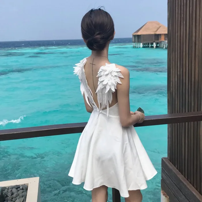 Novelty 2019 Women's Party White Beach Dress Sexy Summer Backless V Neck Beach Holiday Style Thailand Bali Vocation Dress
Novelty 2019 Women's Party White Beach Dress Sexy Summer Backless V Neck Beach Holiday Style Thailand Bali Vocation Dress