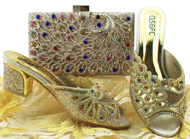 New Gold Color African Shoes and Bags Matching Set Decorated with Rhinestone Party Shoes and Bag Sets Wedding Shoes and Bag Sets
New Gold Color African Shoes and Bags Matching Set Decorated with Rhinestone Party Shoes and Bag Sets Wedding Shoes and Bag Sets