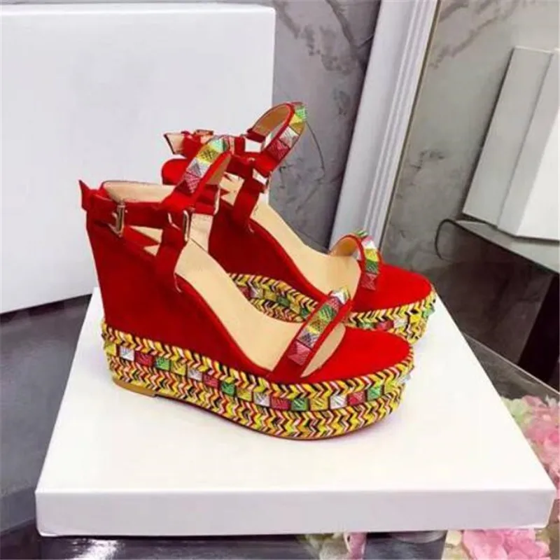 Real Leather Summer Pumps Thick Heel Red Sole High Heels Sandals Shoes Women Colorful Rivets Platform Wedge Shoes Women Fashion
Real Leather Summer Pumps Thick Heel Red Sole High Heels Sandals Shoes Women Colorful Rivets Platform Wedge Shoes Women Fashion