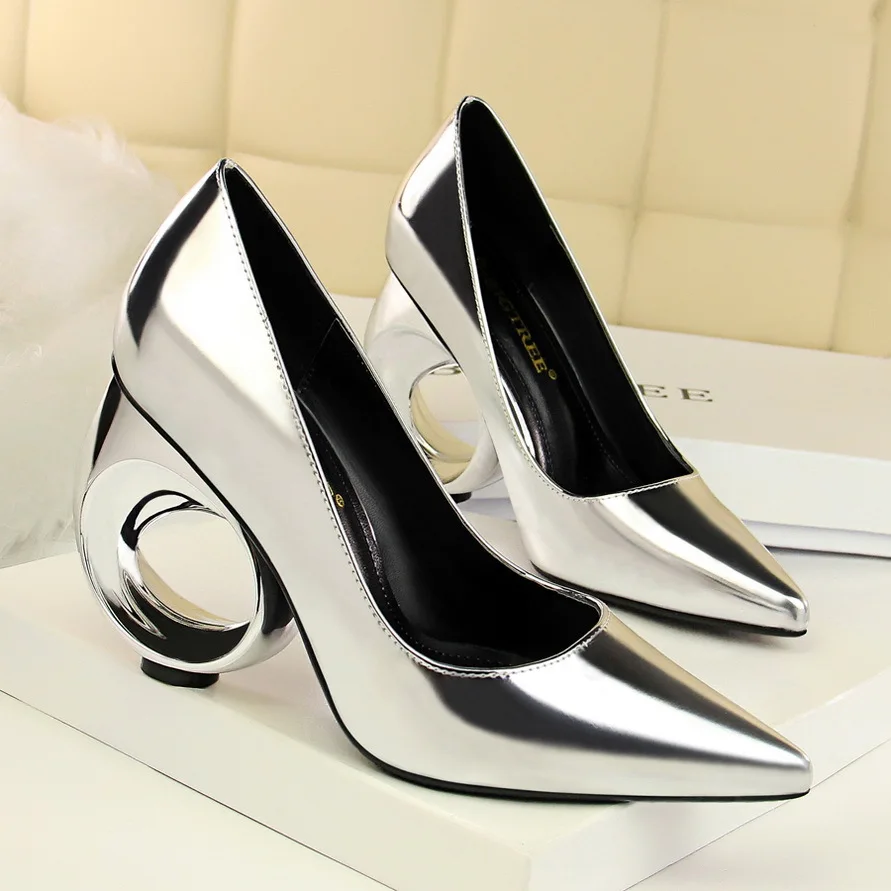 Strange Style Pumps Shoes Women Heels Party Shoe Pumps Heel Ladies Shoes Pumps Wedding Shoe Women High Heels Flock
Strange Style Pumps Shoes Women Heels Party Shoe Pumps Heel Ladies Shoes Pumps Wedding Shoe Women High Heels Flock