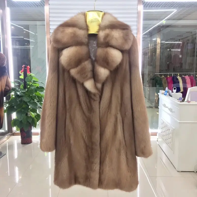 BFFUR Real Mink Fur Coat 2019 New Style Whole Peel Import Long Mink Coats Turn Down Big Collar Fur Coats Natural Fur BF-C1223
BFFUR Real Mink Fur Coat 2019 New Style Whole Peel Import Long Mink Coats Turn Down Big Collar Fur Coats Natural Fur BF-C1223