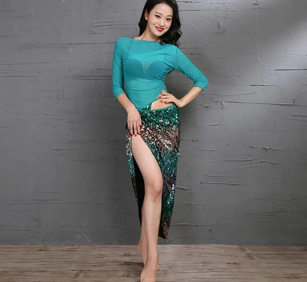 New Peacock Blue Women Bellydance Costume Set 3 Piece Sexy Transparent Top Sequin Hip Scarf Dancer Clothes
New Peacock Blue Women Bellydance Costume Set 3 Piece Sexy Transparent Top Sequin Hip Scarf Dancer Clothes