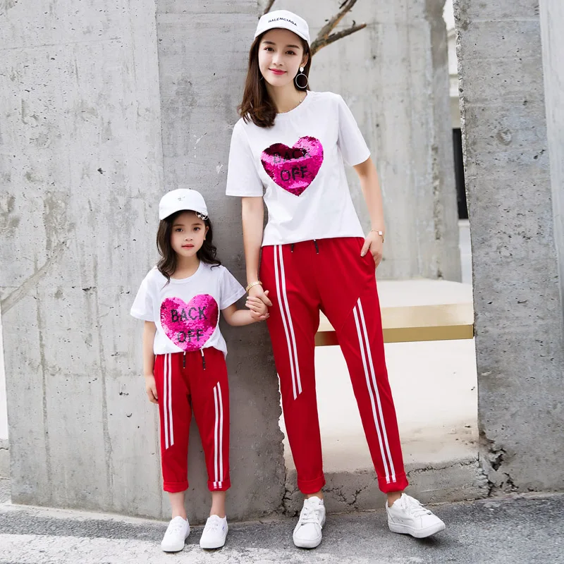 2019 Cotton T Shirt Pant Set Daughter Mother Pant Happy Family Matching Outfits Mom Daughter Clothing Red Long Pant Set
2019 Cotton T Shirt Pant Set Daughter Mother Pant Happy Family Matching Outfits Mom Daughter Clothing Red Long Pant Set