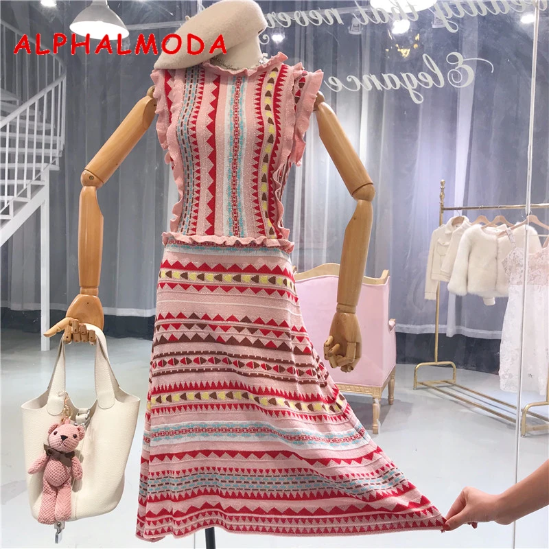 Женское трикотажное платье ALPHALMODA яркий пуловер в полоску с оборками на рукавах