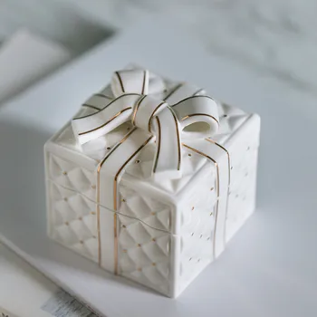 Christmas Valentine's Day Gift Ceramic Jewelry Storage Box Gold Bow Jewelry Box Creative Desktop Storage Decoration
Christmas Valentine's Day Gift Ceramic Jewelry Storage Box Gold Bow Jewelry Box Creative Desktop Storage Decoration