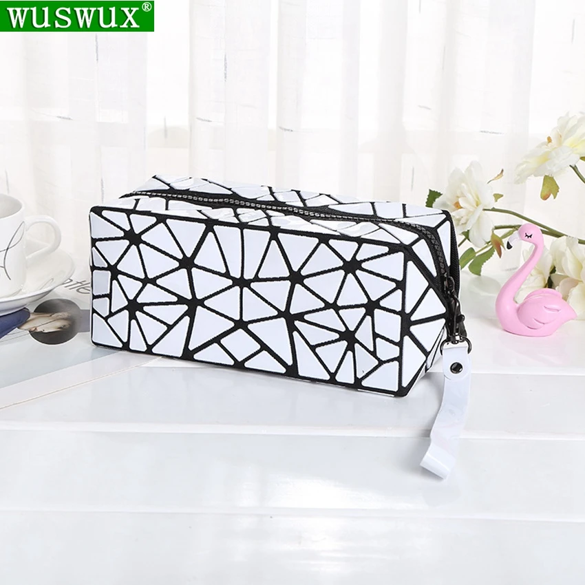 new fashion cosmetic bag Geometric folding women make up bag casual travel makeup case beauty bag organizer toiletry kit pouch
new fashion cosmetic bag Geometric folding women make up bag casual travel makeup case beauty bag organizer toiletry kit pouch