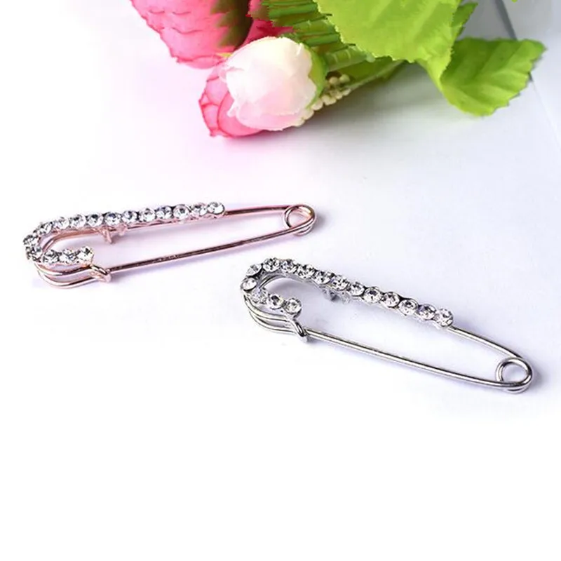 Fashion Crystal Vintage Brooches Pin Dress Rhinestone Decoration Jewelry For Men Women Hijab Pin Dress Coat Accessories Gift
Fashion Crystal Vintage Brooches Pin Dress Rhinestone Decoration Jewelry For Men Women Hijab Pin Dress Coat Accessories Gift