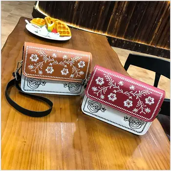 Women Shoulder Crossbody Bag Female Flower Embroidery Day Clutches Bag For Women Messenger Bags Ladies Envelope Satchel Purse PU
Women Shoulder Crossbody Bag Female Flower Embroidery Day Clutches Bag For Women Messenger Bags Ladies Envelope Satchel Purse PU