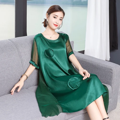 2019 New Summer Elegant Temperament Silk Middle Aged Mother Red Dress New Short Sleeve Round Collar Designs Office Lady Dresses
2019 New Summer Elegant Temperament Silk Middle Aged Mother Red Dress New Short Sleeve Round Collar Designs Office Lady Dresses