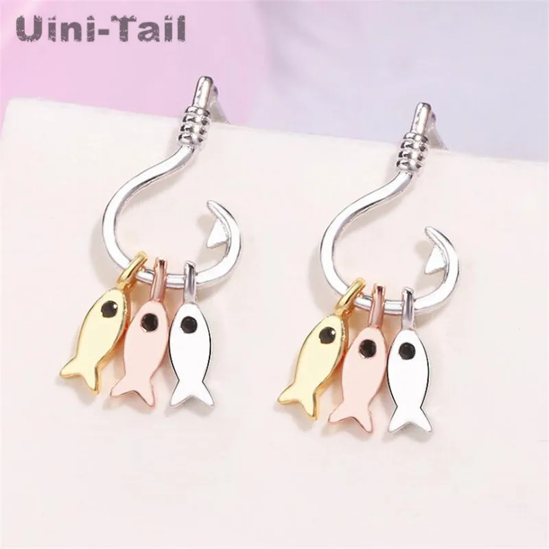 Uini-Tail 2019 new listing 925 sterling silver cute three small fish earrings creative simple personality sweet earrings ED405
Uini-Tail 2019 new listing 925 sterling silver cute three small fish earrings creative simple personality sweet earrings ED405