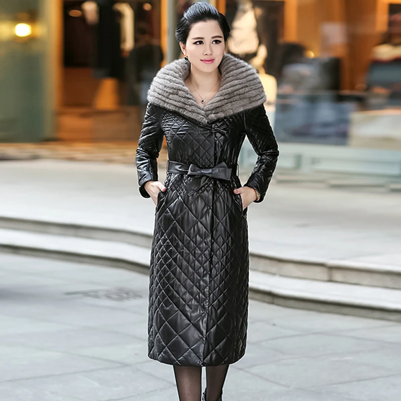 Leather suede women winter down coat genuine sheepskin leather real mink fur hood warm down jacket NPI 61123E
Leather suede women winter down coat genuine sheepskin leather real mink fur hood warm down jacket NPI 61123E