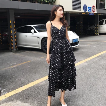 New style 2020small fresh gentle wind with a belt female summer pp home wave point cake v-neck dress
New style 2020small fresh gentle wind with a belt female summer pp home wave point cake v-neck dress