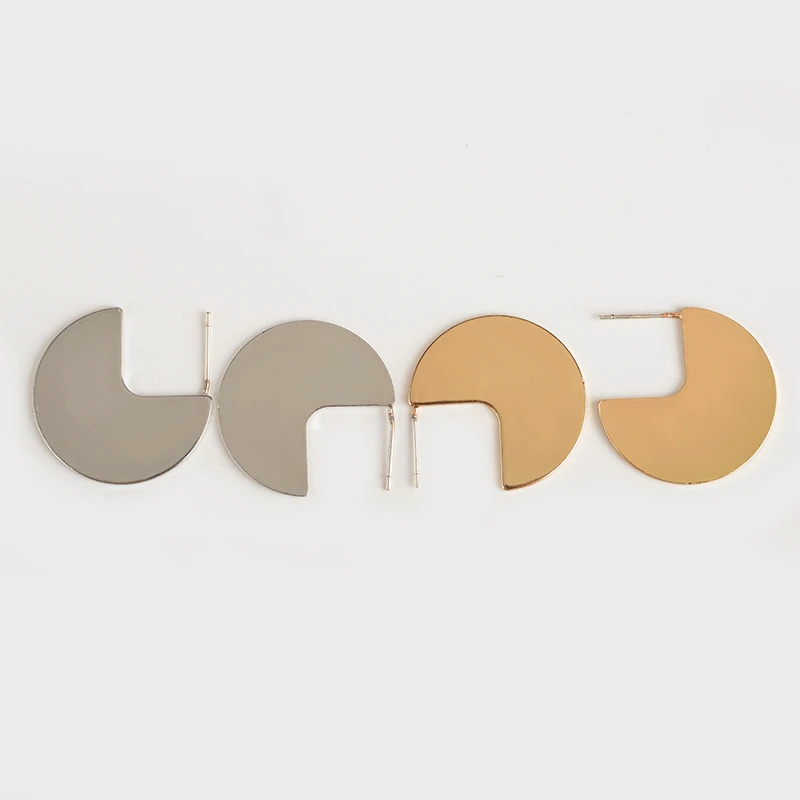 3/4 round geometric gold silver flat one dimensional plane simple punk metal no allergy push back stud earring for women unisex
3/4 round geometric gold silver flat one dimensional plane simple punk metal no allergy push back stud earring for women unisex