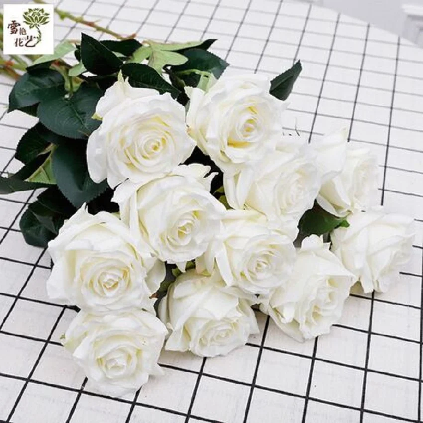 Valentine's Day Gifts Simulation Roses Fake Roses Living Room Decoration Fleece Red Rose Simulation Bouquet LIN TING HAN
Valentine's Day Gifts Simulation Roses Fake Roses Living Room Decoration Fleece Red Rose Simulation Bouquet LIN TING HAN