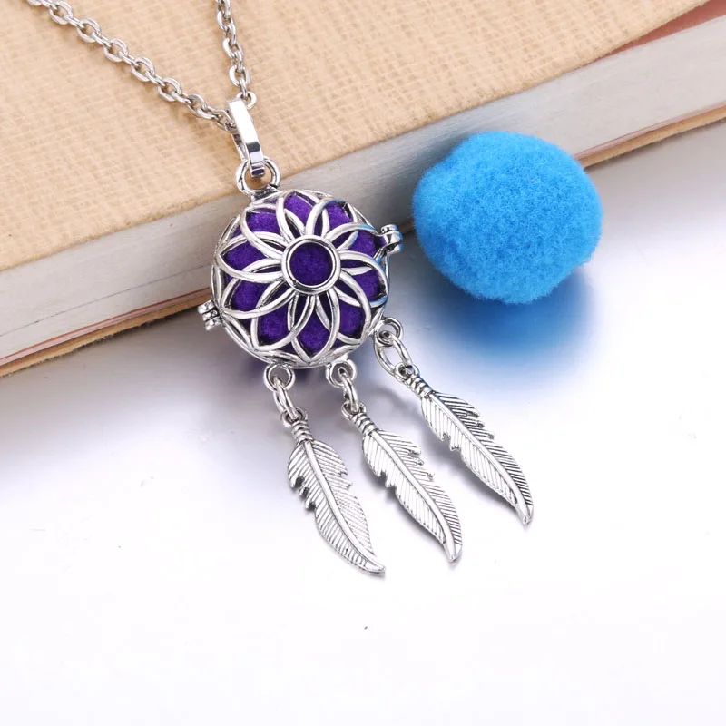 

Aroma Diffuser Necklace Silver feather tassel Lockets Pendant Perfume Essential Oil Aromatherapy Locket Necklace With Pads