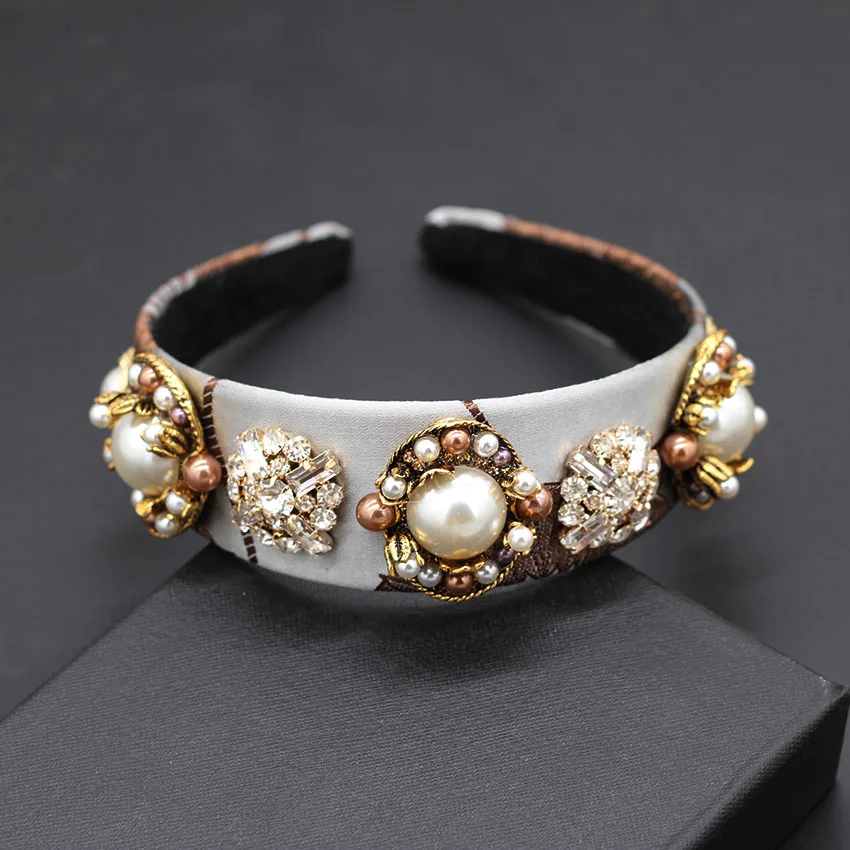 Baroque fashion street beat party pearl personality headband Fashion Acrylic Pearl Geometric Retro Joc Dance Headband 890
Baroque fashion street beat party pearl personality headband Fashion Acrylic Pearl Geometric Retro Joc Dance Headband 890