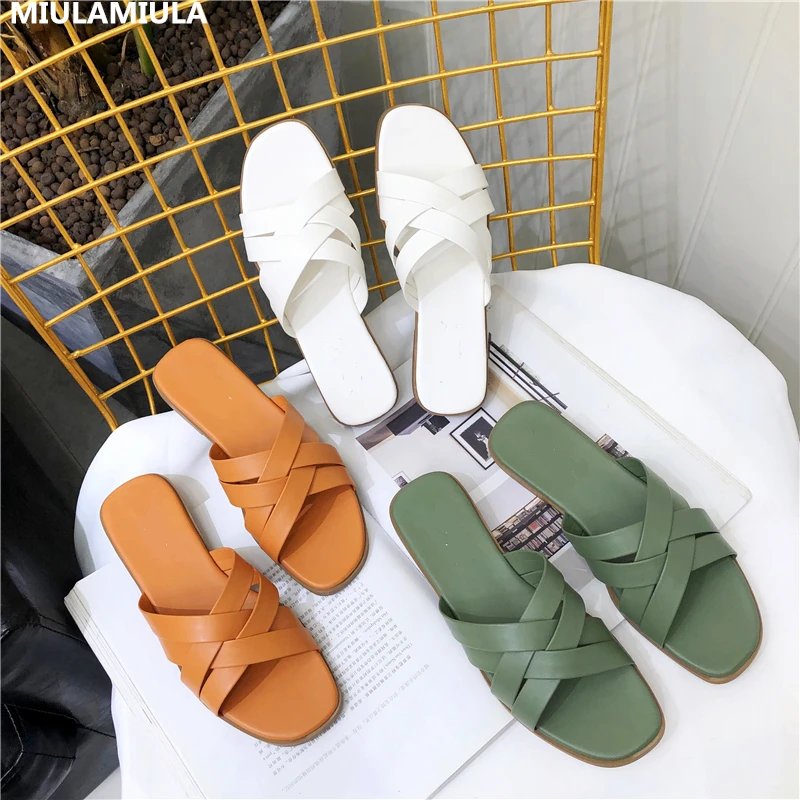 MIULAMIULA Brand Designers 2019 Summer New Fashion Narrow Band Flat Leather Slipper Slip On Loafers Mules Female Shoe Flip Flops
MIULAMIULA Brand Designers 2019 Summer New Fashion Narrow Band Flat Leather Slipper Slip On Loafers Mules Female Shoe Flip Flops