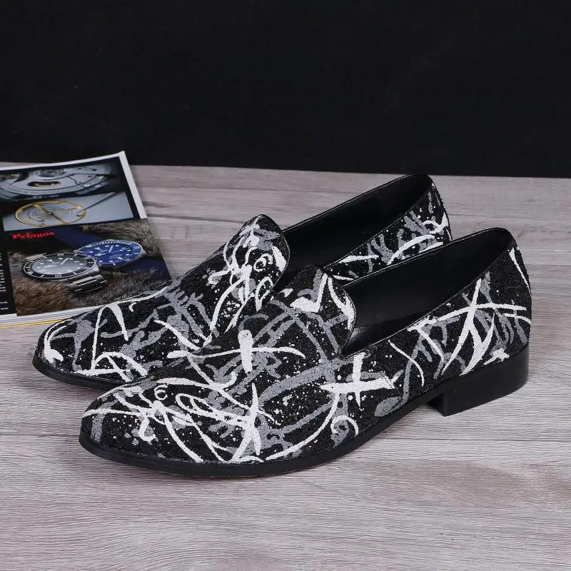 New Black Fashion British Style Men Pointed Toe Party Club Shoes Men Loafers Formal Business Dress Leather Shoes
New Black Fashion British Style Men Pointed Toe Party Club Shoes Men Loafers Formal Business Dress Leather Shoes
