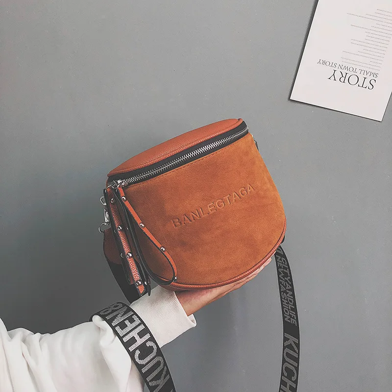 Vintage Luxury Frosted Women Bag Over Shoulder Large Capacity Designer Female Crossbody Bags PU Leather Round Lady Messenger Bag
Vintage Luxury Frosted Women Bag Over Shoulder Large Capacity Designer Female Crossbody Bags PU Leather Round Lady Messenger Bag