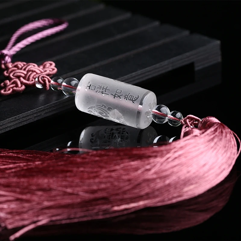 Natural light white crystal ornaments are high-grade car rearview mirror lucky evil body Fu Ping 
Natural light white crystal ornaments are high-grade car rearview mirror lucky evil body Fu Ping