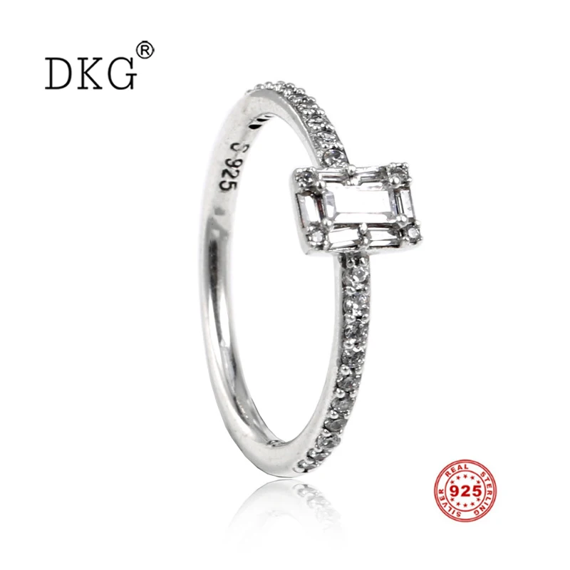 New Winter 100% 925 Sterling Silver String Luminous Ice Ring with Clear Crystal Rings for Women Charm Wedding Gift DIY Jewelry
New Winter 100% 925 Sterling Silver String Luminous Ice Ring with Clear Crystal Rings for Women Charm Wedding Gift DIY Jewelry
