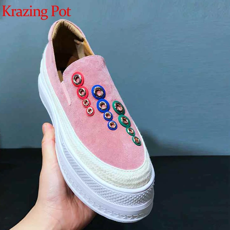 Krazing Pot hot sheep suede colorful metal decoration round toe European princess design wedges increased vulcanized shoes L18
Krazing Pot hot sheep suede colorful metal decoration round toe European princess design wedges increased vulcanized shoes L18
