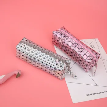 Fashion Rhomboids Pattern Pen Case Pencil Bag Multifunctional Cosmetic Pouch Bag Stationery Storage Bag School Office Supplies
Fashion Rhomboids Pattern Pen Case Pencil Bag Multifunctional Cosmetic Pouch Bag Stationery Storage Bag School Office Supplies