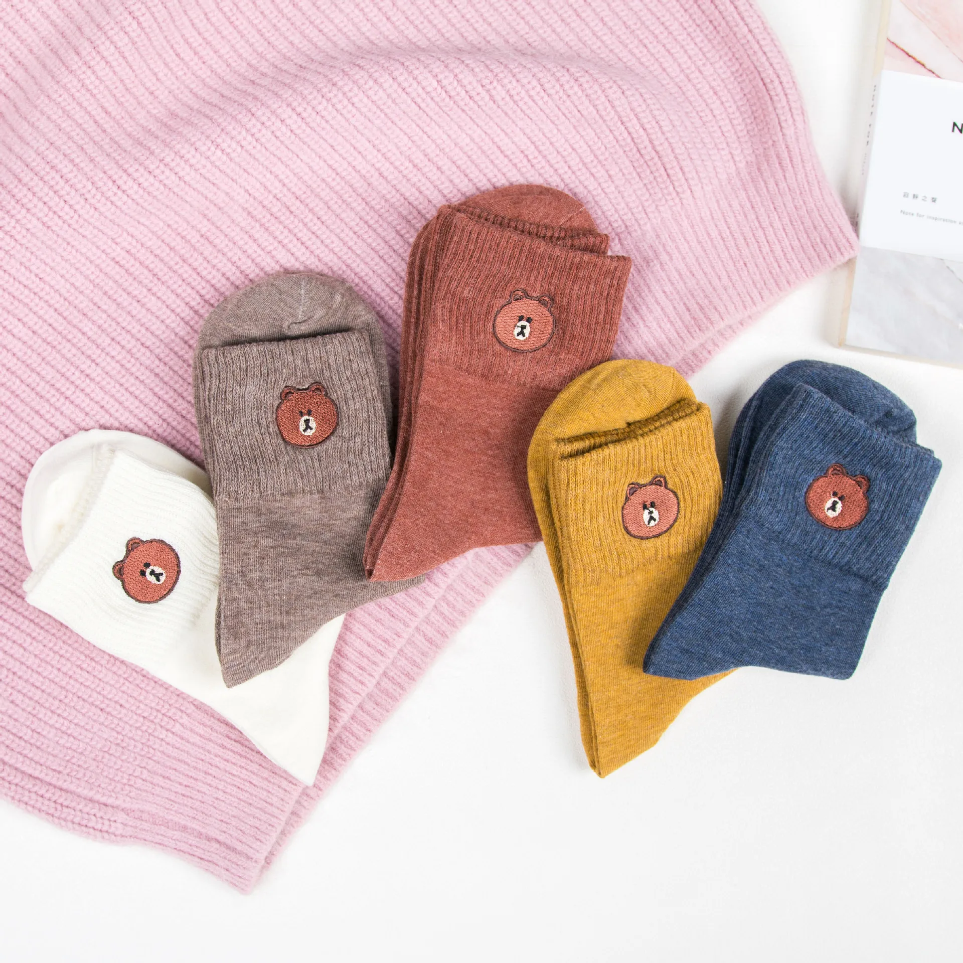 5 pair / Batch Autumn And Winter New Cartoon Solid Color Tube Socks Embroidery Bear Fashion Cute Ladies Cotton Socks
5 pair / Batch Autumn And Winter New Cartoon Solid Color Tube Socks Embroidery Bear Fashion Cute Ladies Cotton Socks
