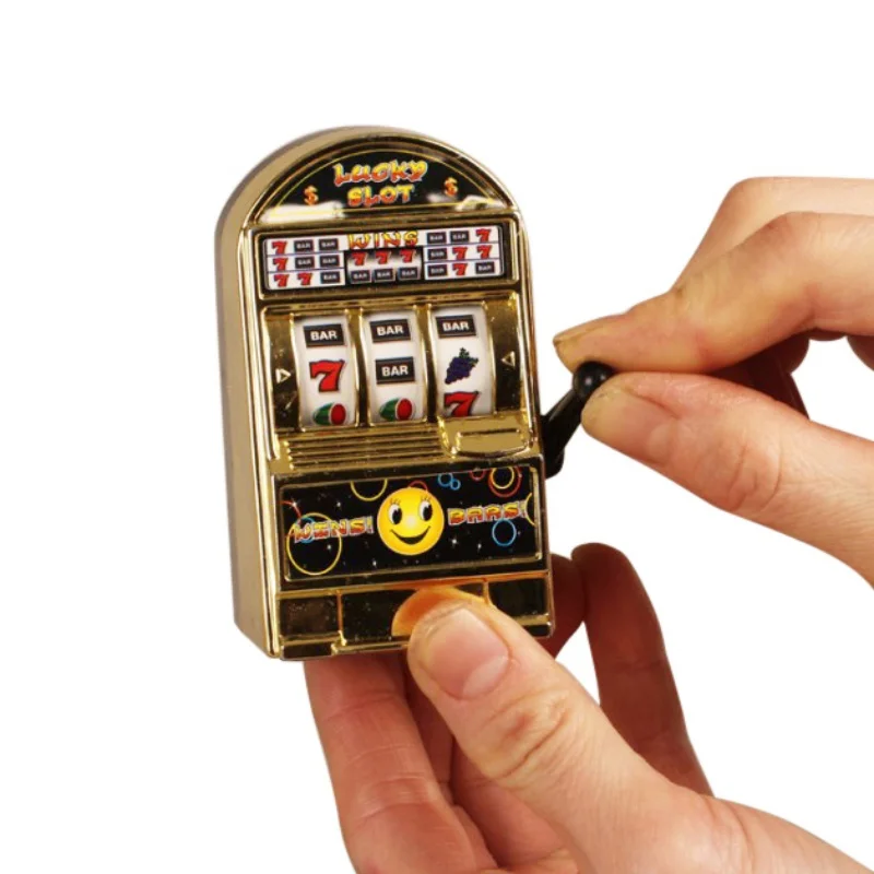 Gags Practical Jokes Children' s Slot Machine Mini Toy Lucky Jackpot For Fun Birthday Gift Kids Safe 
Gags Practical Jokes Children' s Slot Machine Mini Toy Lucky Jackpot For Fun Birthday Gift Kids Safe