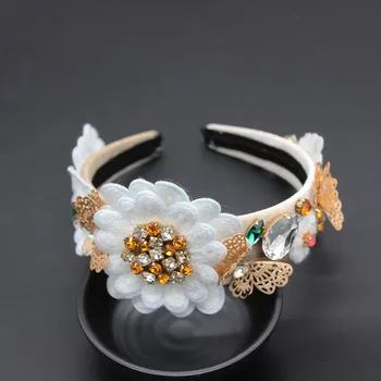 New Baroque Headband Catwalk Leisure Sunflower Flower Butterfly Hair Fashion temperament big flower butterfly headband 894
New Baroque Headband Catwalk Leisure Sunflower Flower Butterfly Hair Fashion temperament big flower butterfly headband 894