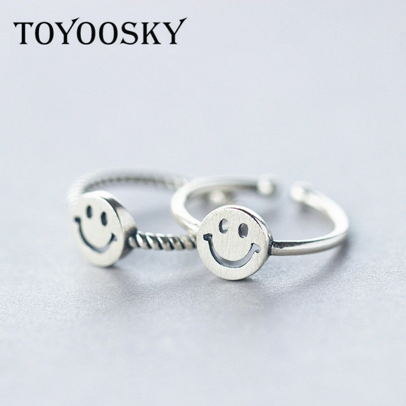 TOYOOSKY s925 Sterling Silver Emoji Smile Happy Opening Finger Ring Charm For Women Girl Fashion Jewelry
TOYOOSKY s925 Sterling Silver Emoji Smile Happy Opening Finger Ring Charm For Women Girl Fashion Jewelry