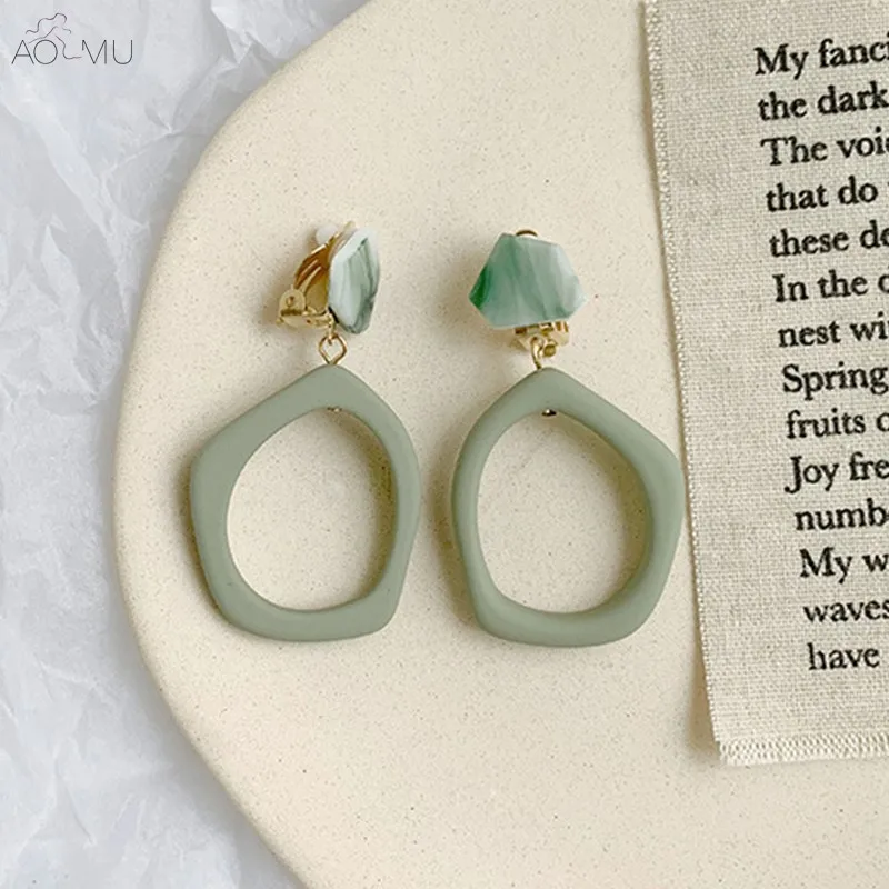 AOMU 2019 Simple Exaggeration Acrylic Acetate Color Geometric Irregular Hollow Dangle Drop Earrings for Women Girl Jewelry
AOMU 2019 Simple Exaggeration Acrylic Acetate Color Geometric Irregular Hollow Dangle Drop Earrings for Women Girl Jewelry