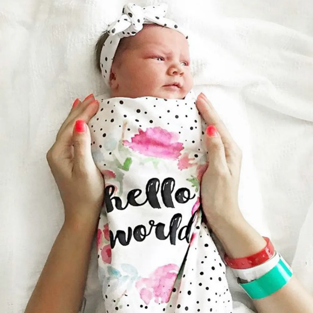 Hello World Cotton Baby Wrap Letter Print Baby Blanket Rug Prop New Born Bean Bag Photography Koc Z Miesiacami Dropshipping 2
Hello World Cotton Baby Wrap Letter Print Baby Blanket Rug Prop New Born Bean Bag Photography Koc Z Miesiacami Dropshipping 2