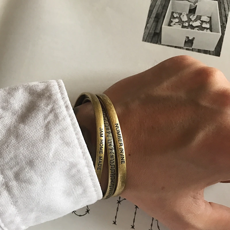 Vintage Retro Bronze Bangle For Men Stainless Steel Note Music Men's Bracelet Open Cuff Bracelets Bangles pulseira masculina
Vintage Retro Bronze Bangle For Men Stainless Steel Note Music Men's Bracelet Open Cuff Bracelets Bangles pulseira masculina
