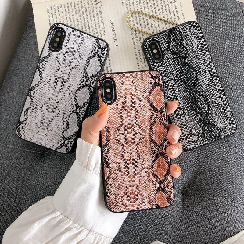 Retro snake skin phone case coque for iphone XS Max Matte soft tpu case for iphone X XR XS 6 6s 7 plus 8 plus back cover fundas
Retro snake skin phone case coque for iphone XS Max Matte soft tpu case for iphone X XR XS 6 6s 7 plus 8 plus back cover fundas