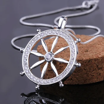 Fashion Snake Bone Chain Personality Caribbean Elements Rudder Styling Men's Necklace 925 Sterling Silver Color Jewelry
Fashion Snake Bone Chain Personality Caribbean Elements Rudder Styling Men's Necklace 925 Sterling Silver Color Jewelry