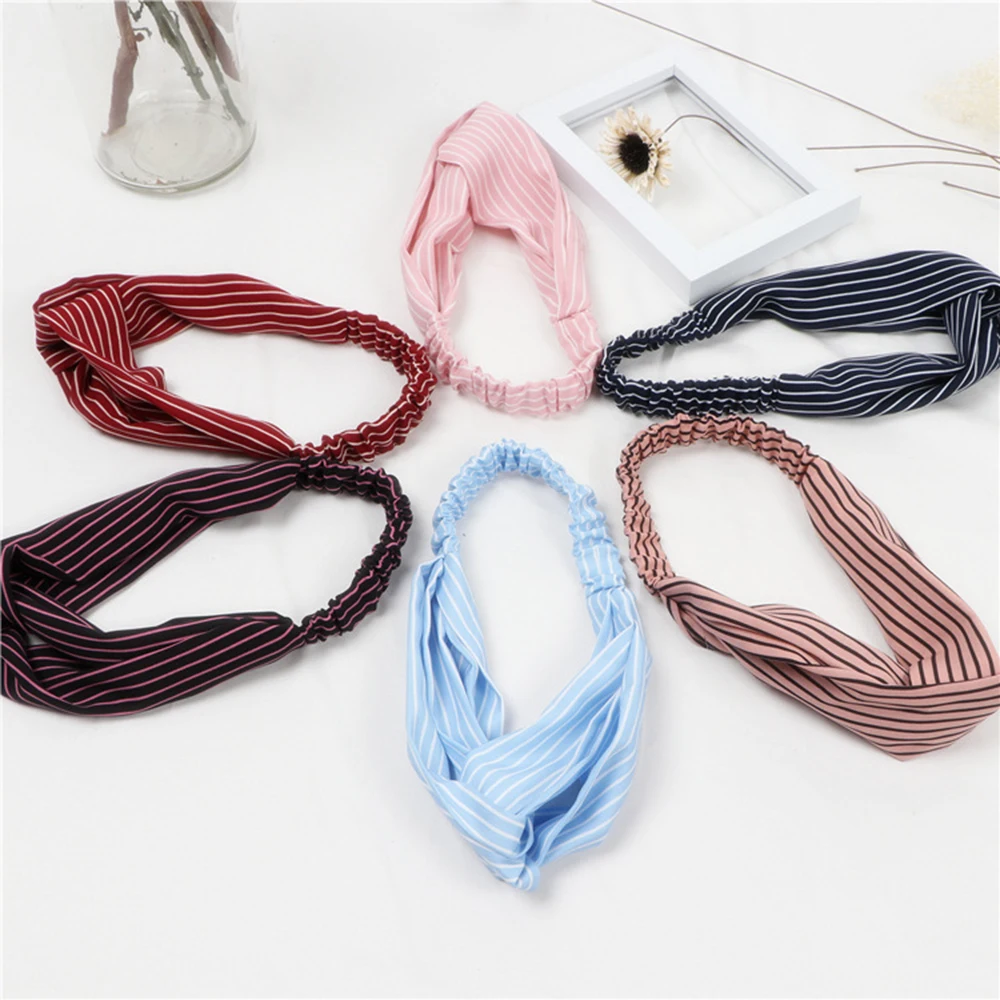 Women Spring Autumn Suede Headband Vintage Cross Knot Elastic Hair Bands Soft Solid Girls Hairband Hair Accessories
Women Spring Autumn Suede Headband Vintage Cross Knot Elastic Hair Bands Soft Solid Girls Hairband Hair Accessories