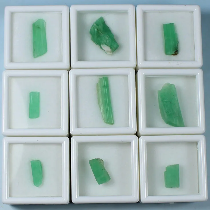 B grade natural emerald mineral specimens diy jewelry box LuoShi mineral crystals rough stones precious ore
B grade natural emerald mineral specimens diy jewelry box LuoShi mineral crystals rough stones precious ore