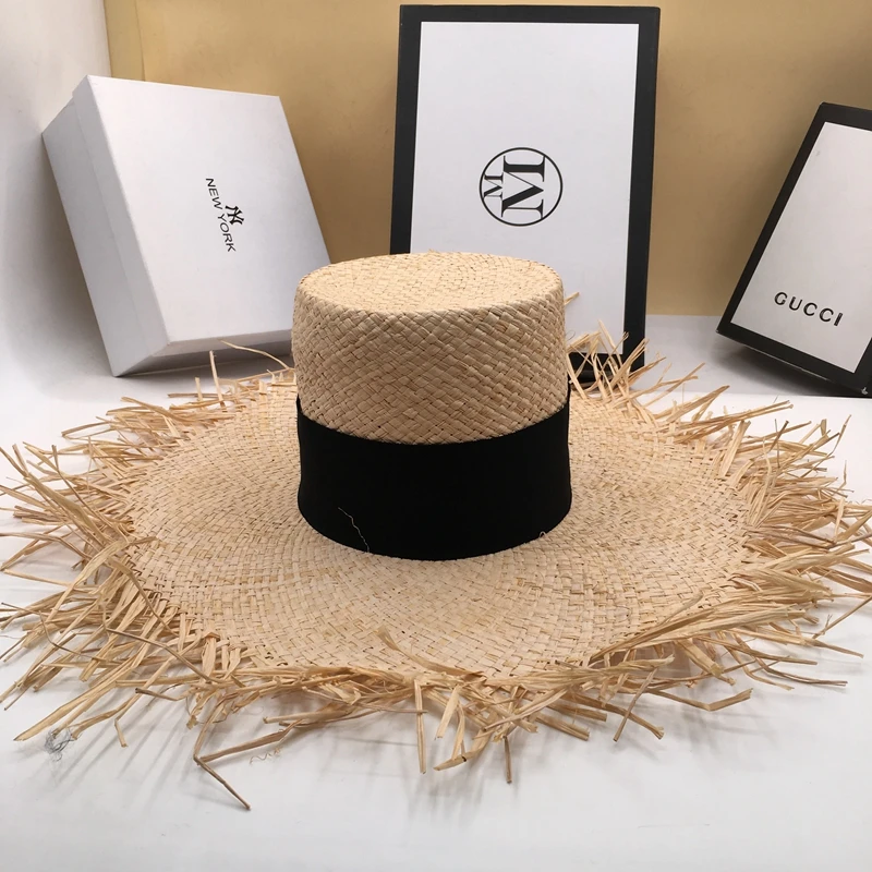 The new sun hat burrs thin section lafite grass is prevented bask in large straw hat brim gao tou2 flat hat for a holiday
The new sun hat burrs thin section lafite grass is prevented bask in large straw hat brim gao tou2 flat hat for a holiday