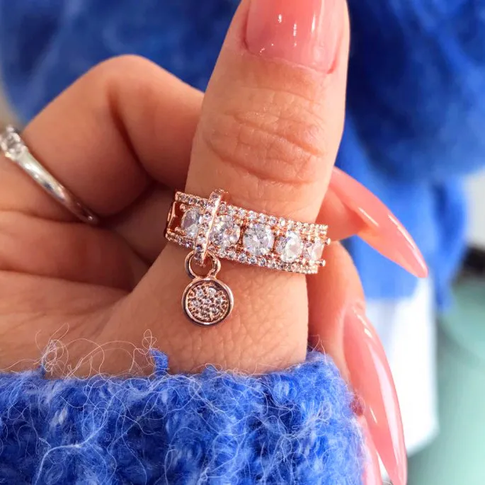 Luxury Female Crystal Zircon Stone Ring Unique Style Fashion Rose Gold Silver Jewelry Vintage Wedding Rings For Men And Women
Luxury Female Crystal Zircon Stone Ring Unique Style Fashion Rose Gold Silver Jewelry Vintage Wedding Rings For Men And Women