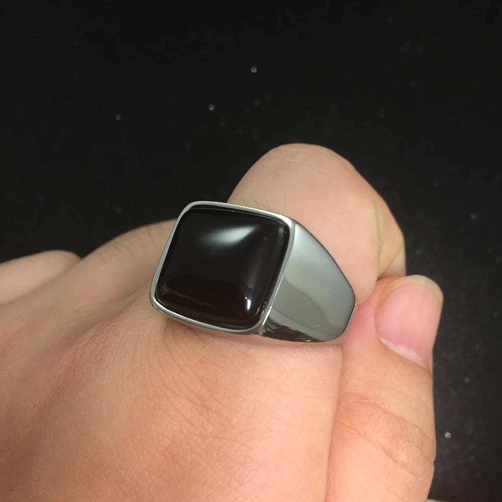 Square Black Stone Men Signet Ring Seal Silver Gold Color Titanium Stainless Steel Male Rings Jewelry Band Punk Hip Hip DCR100
Square Black Stone Men Signet Ring Seal Silver Gold Color Titanium Stainless Steel Male Rings Jewelry Band Punk Hip Hip DCR100