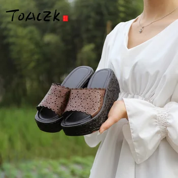 Handmade leather women's shoes, thick bottom muffin bottom slope with slippers, hollowed carving high heel female slippers
Handmade leather women's shoes, thick bottom muffin bottom slope with slippers, hollowed carving high heel female slippers